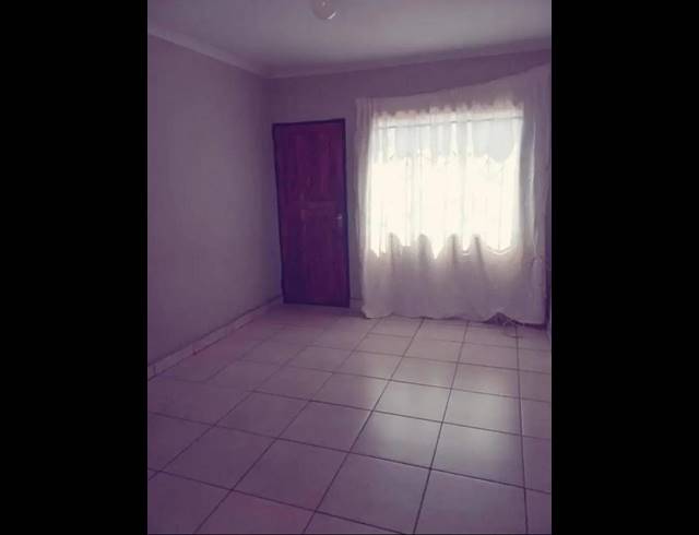 2 BEDROOM HOUSE FOR SALE IN NIGEL CENTRAL